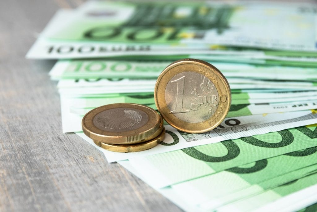 Kako funkcionira digitalna identifikacija u bankama Kako funkcionira digitalna identifikacija u bankama